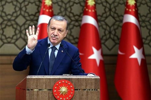 Erdogan critica la falta de solidaridad de los líderes europeos Erdogan critica la falta de solidaridad de los líderes europeos